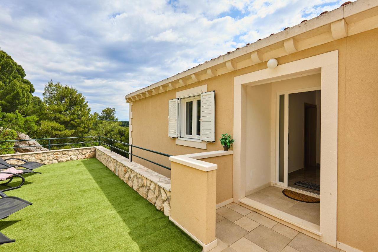 Luxury Sobra
